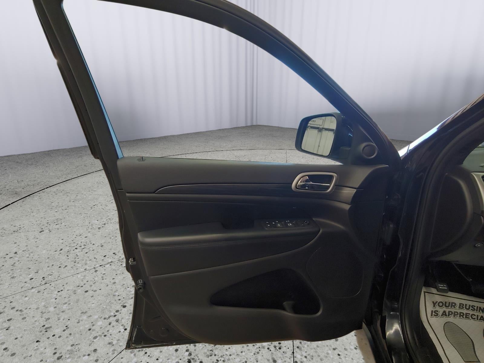 2019 Jeep Grand Cherokee Laredo E