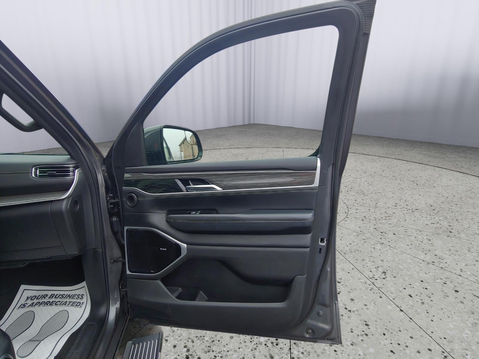 2022 Jeep Wagoneer Series III