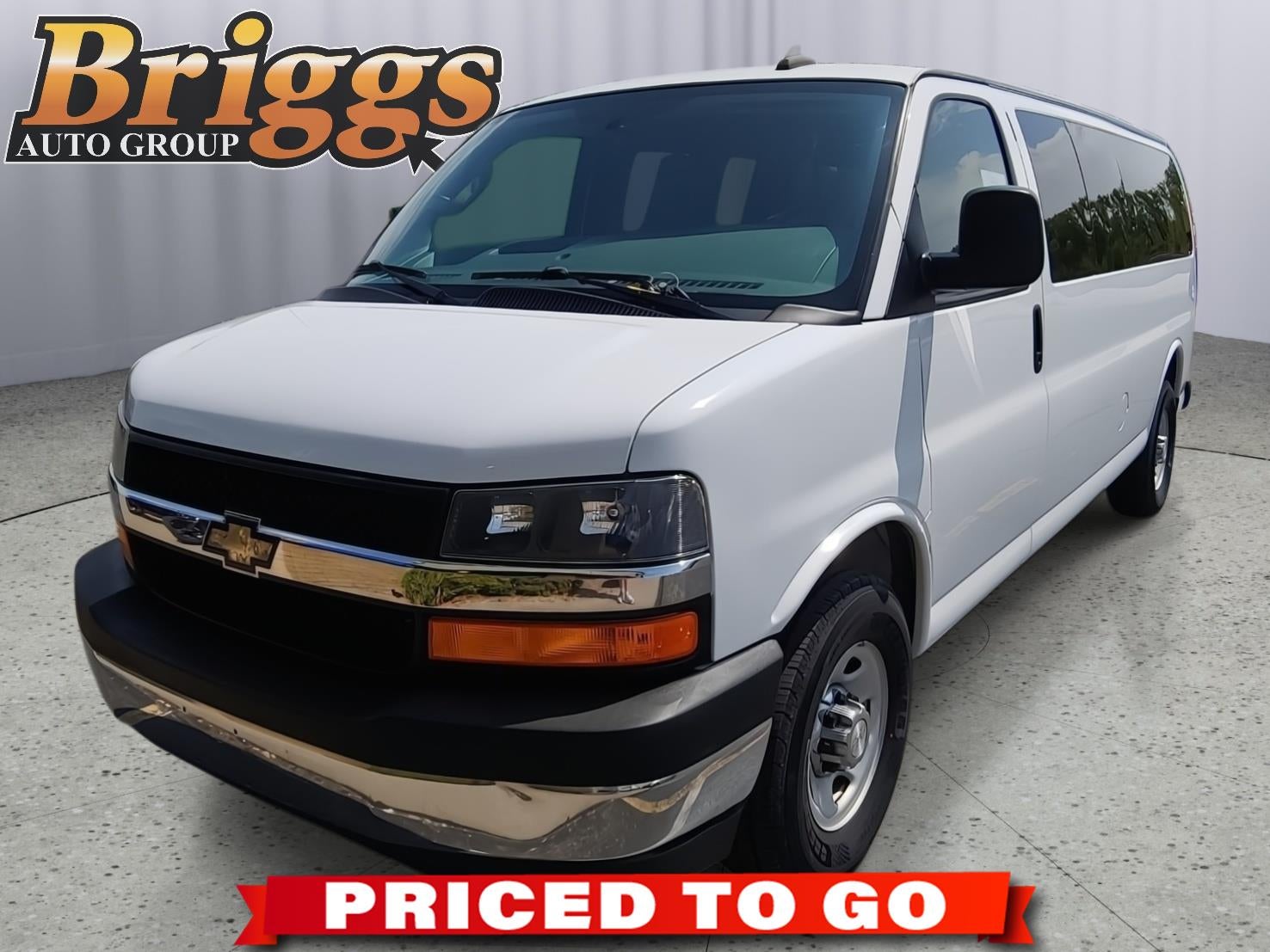 2017 Chevrolet Express Passenger 3500 LT