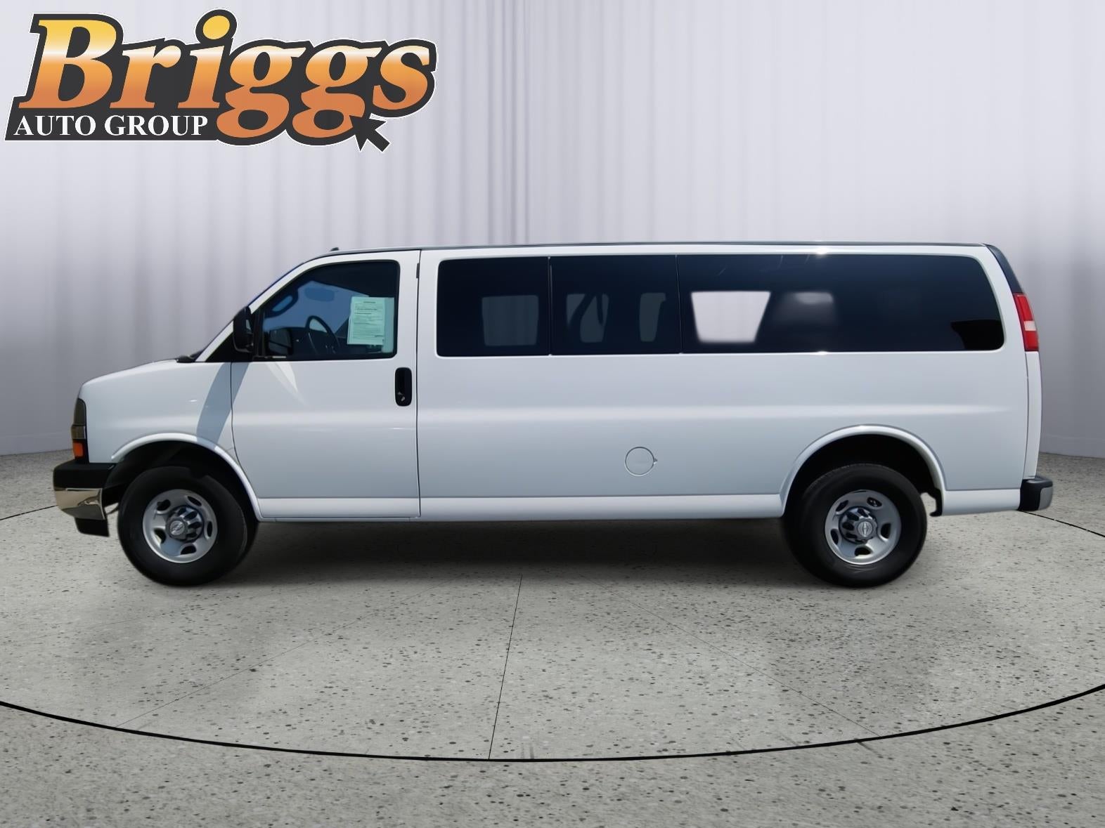 2017 Chevrolet Express Passenger 3500 LT