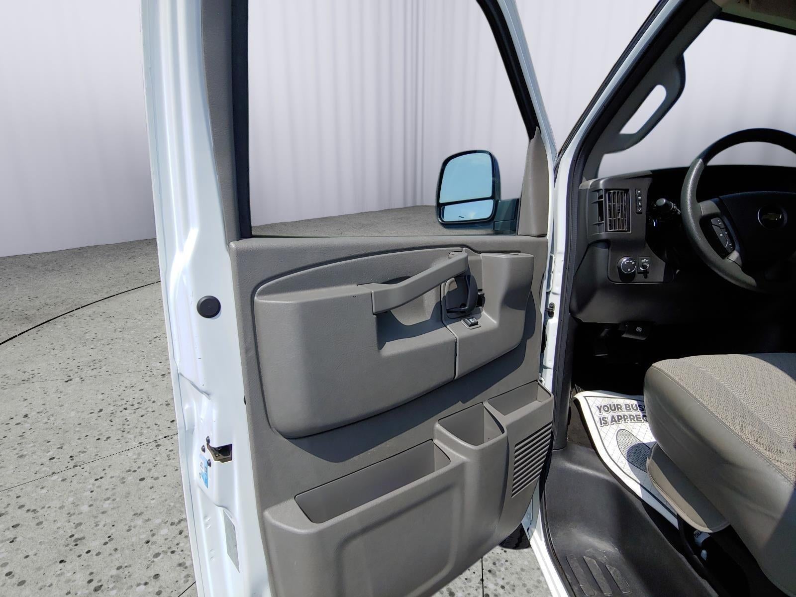 2017 Chevrolet Express Passenger 3500 LT