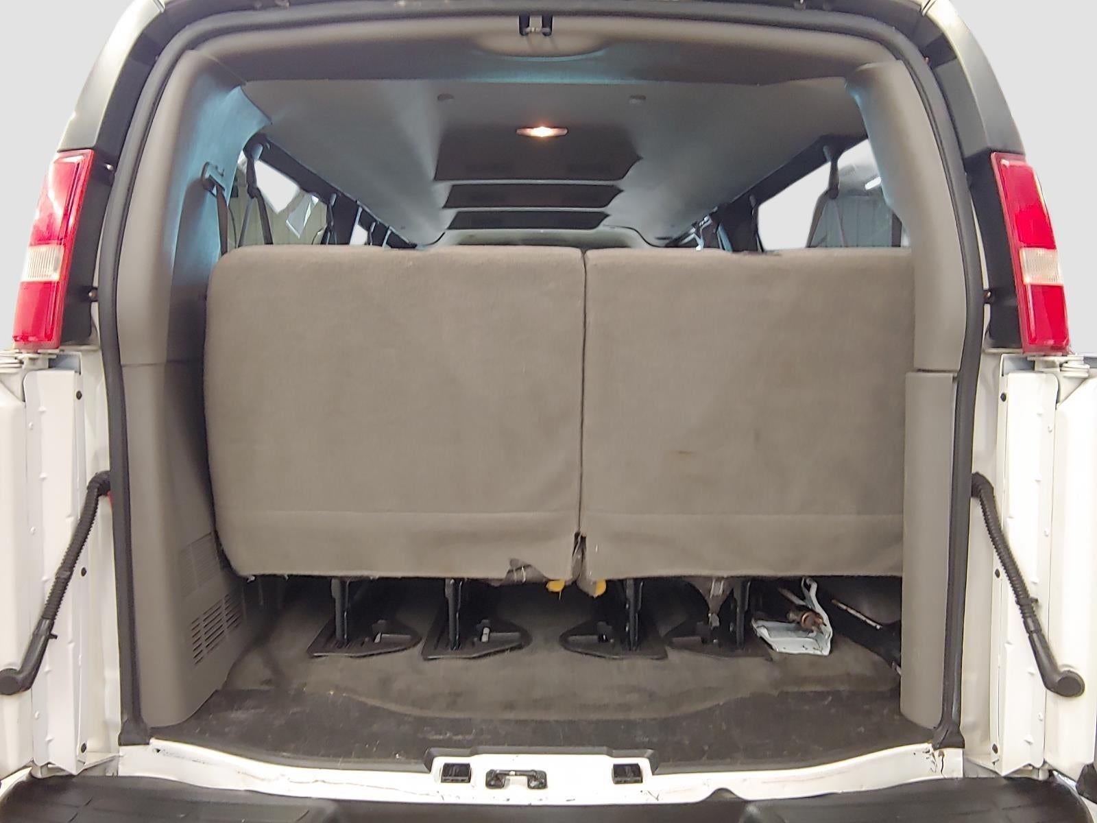 2017 Chevrolet Express Passenger 3500 LT