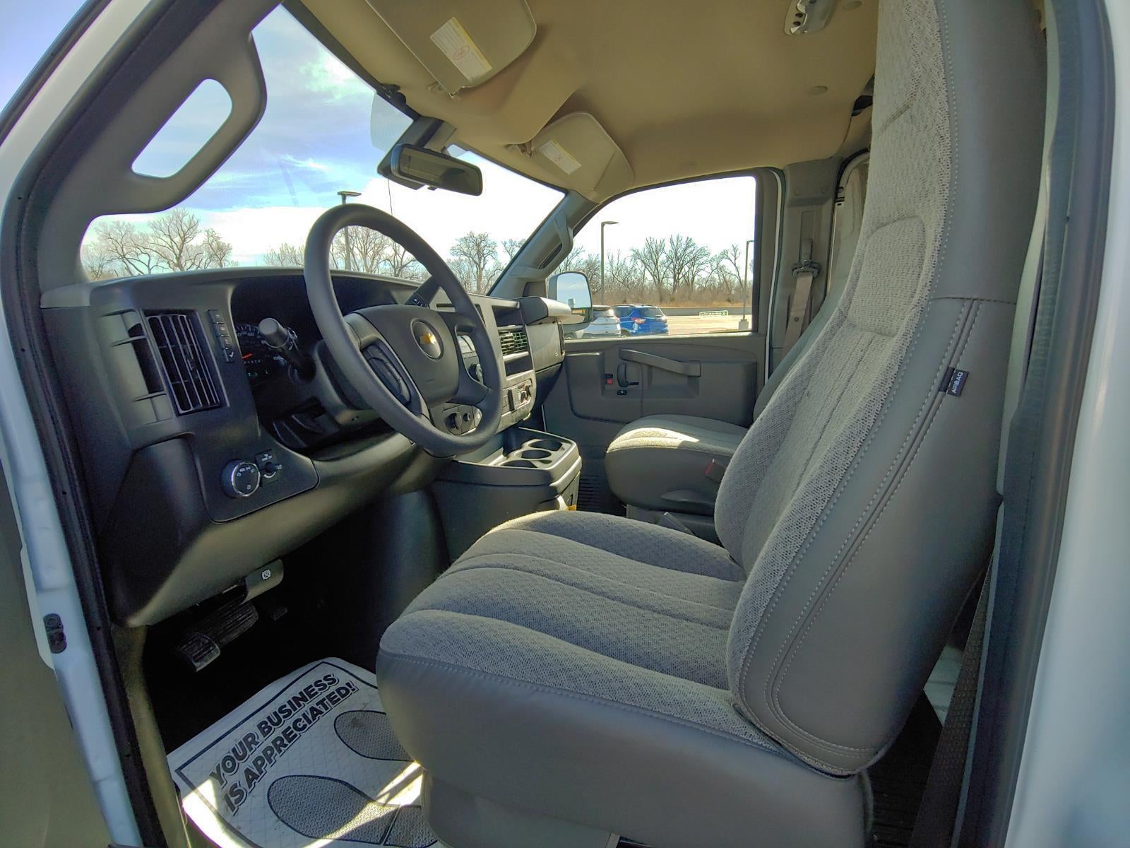 2025 Chevrolet Express Cargo 2500 WT