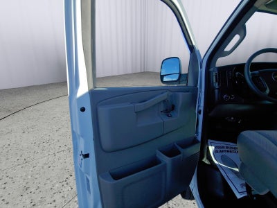 2025 Chevrolet Express Cargo WT