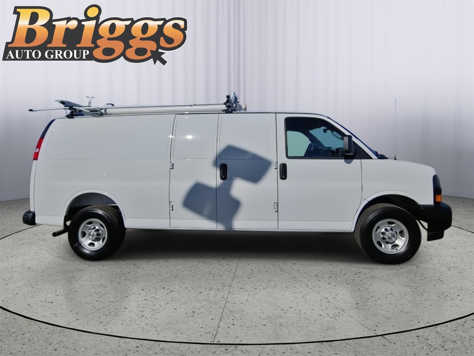 2025 Chevrolet Express Cargo WT