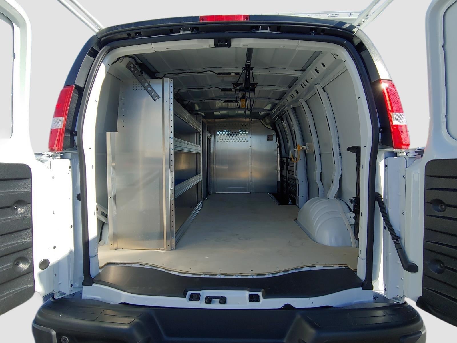 2025 Chevrolet Express Cargo WT