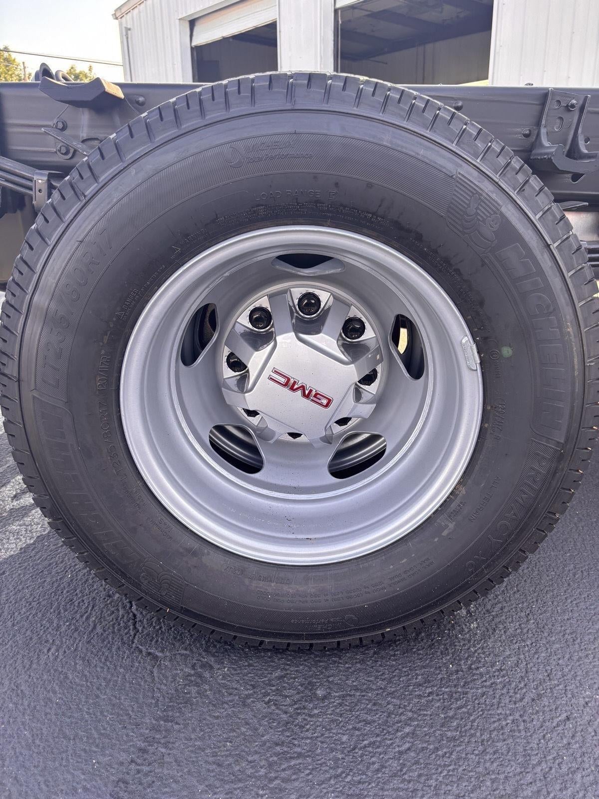 2026 GMC Sierra 3500 HD Chassis Cab Pro