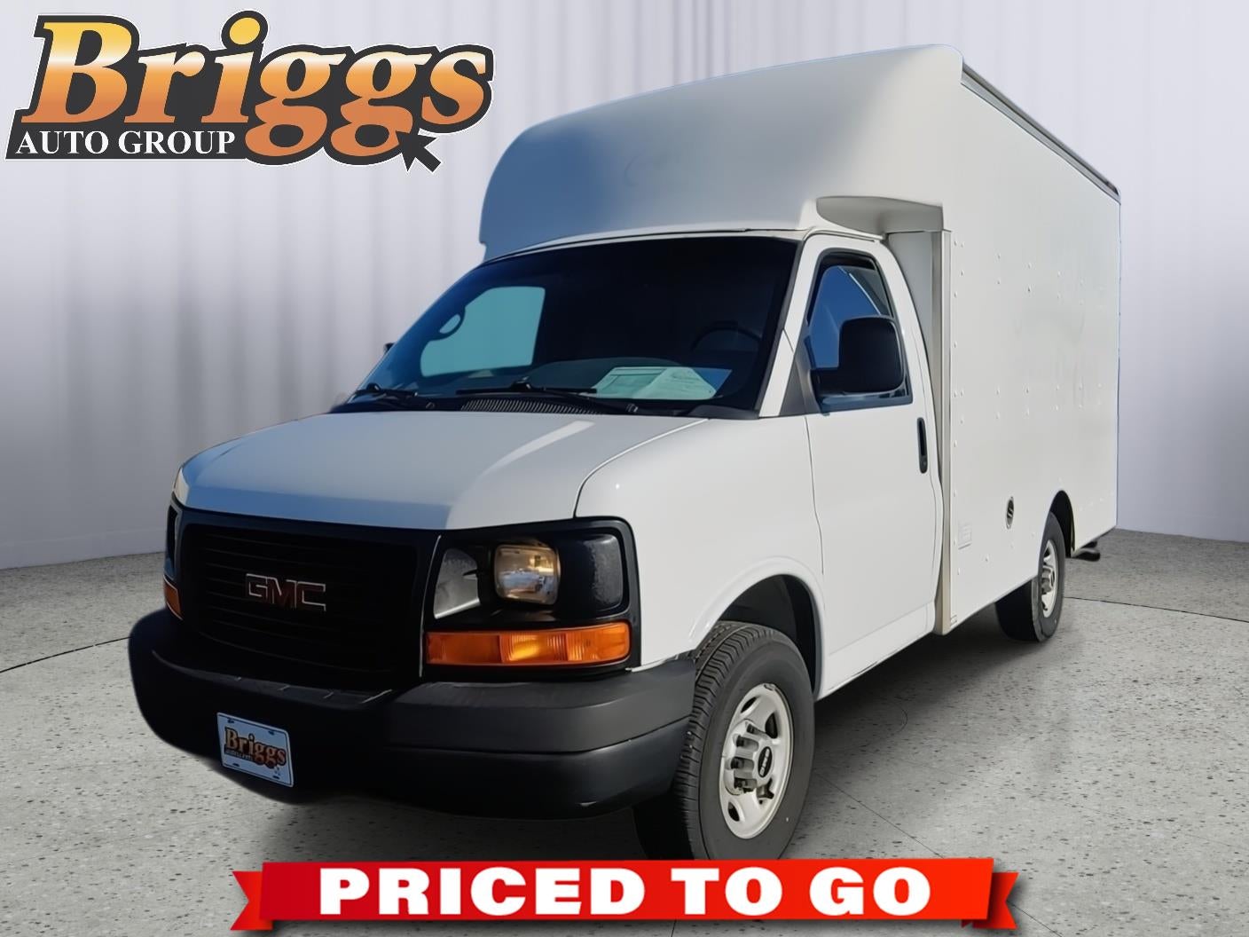 2008 GMC Savana's photo