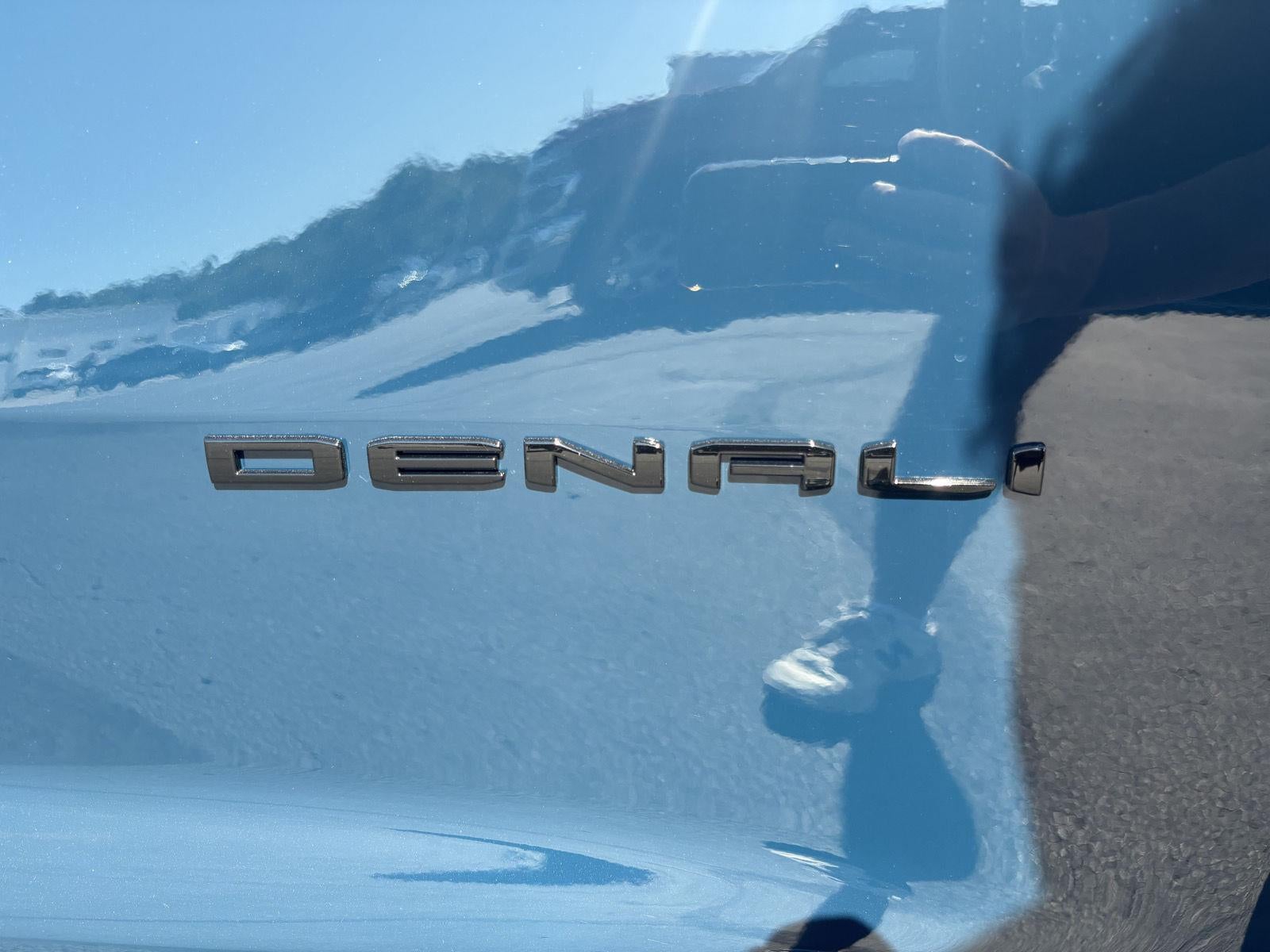 2027 GMC Acadia Denali Ultimate