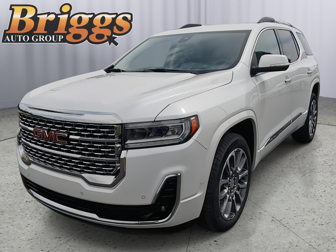 2023 GMC Acadia Denali AWD's photo