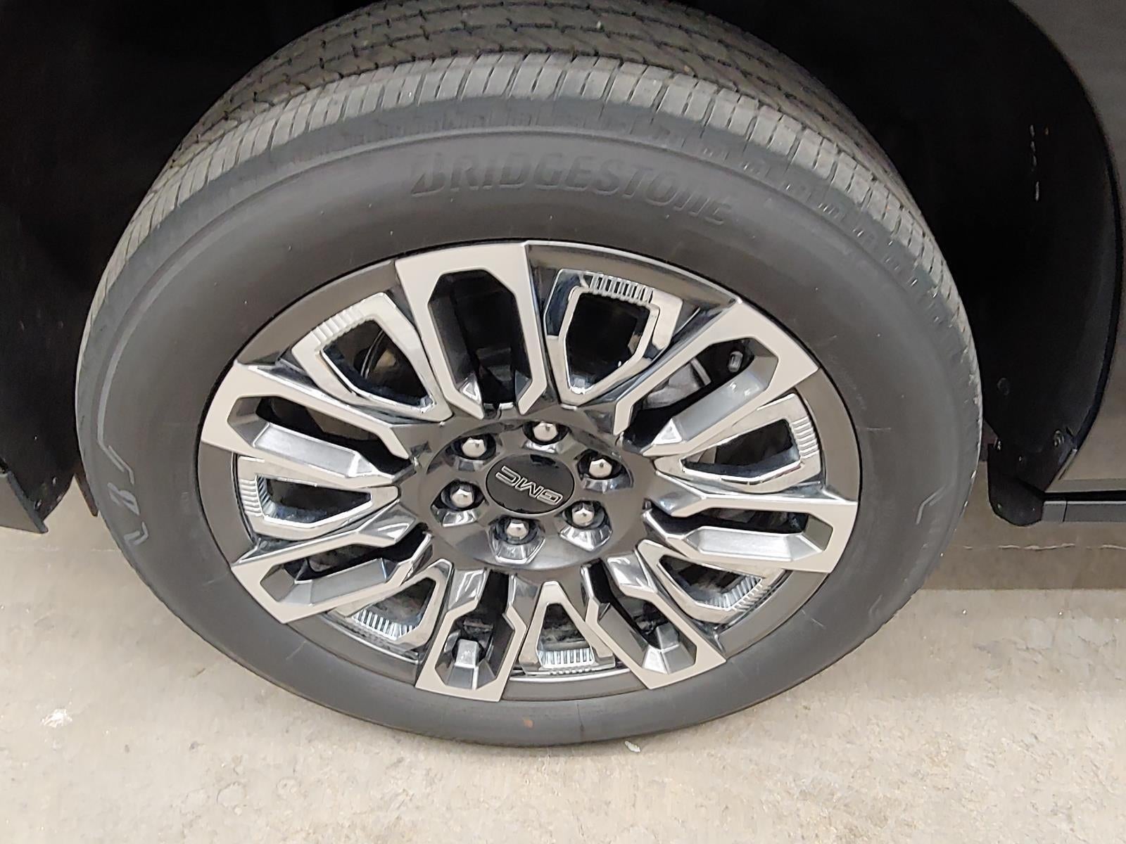 2024 GMC Yukon Denali Ultimate