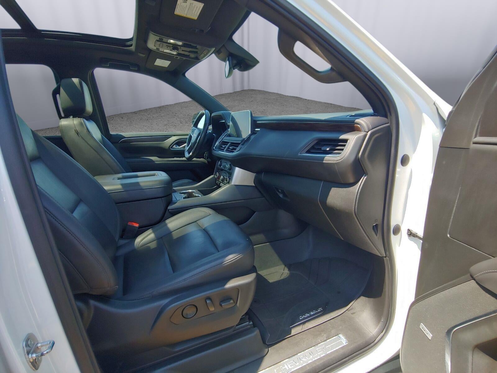2023 Chevrolet Suburban LT