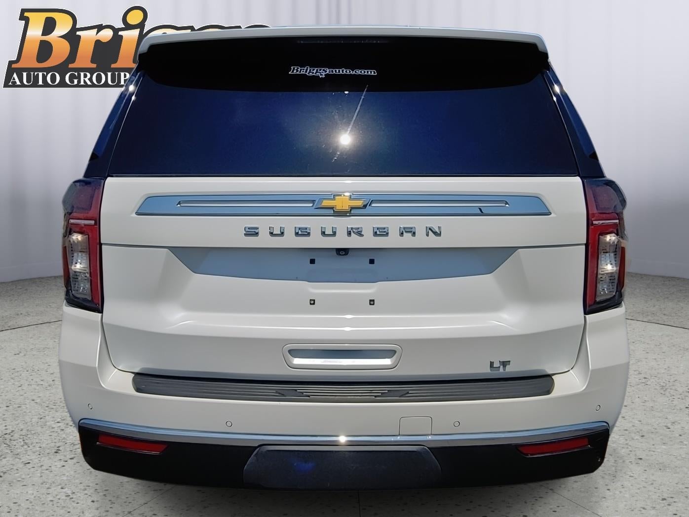 2023 Chevrolet Suburban LT