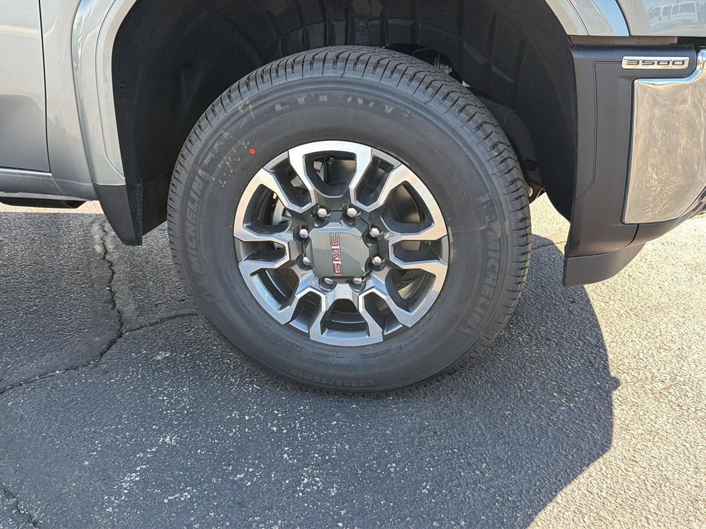 2026 GMC Sierra 3500 HD SLE