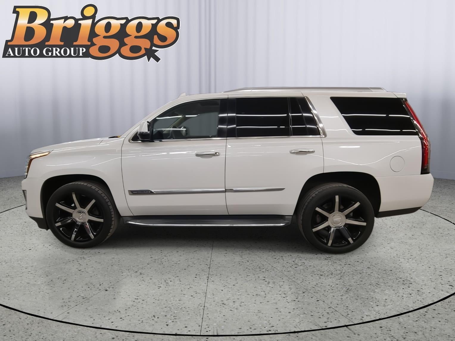 2016 Cadillac Escalade Luxury Collection