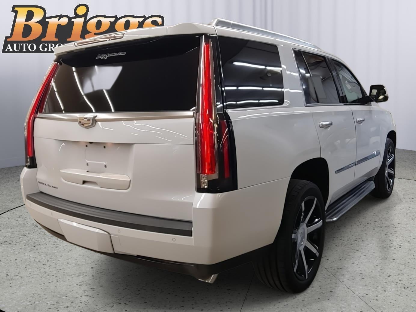 2016 Cadillac Escalade Luxury Collection