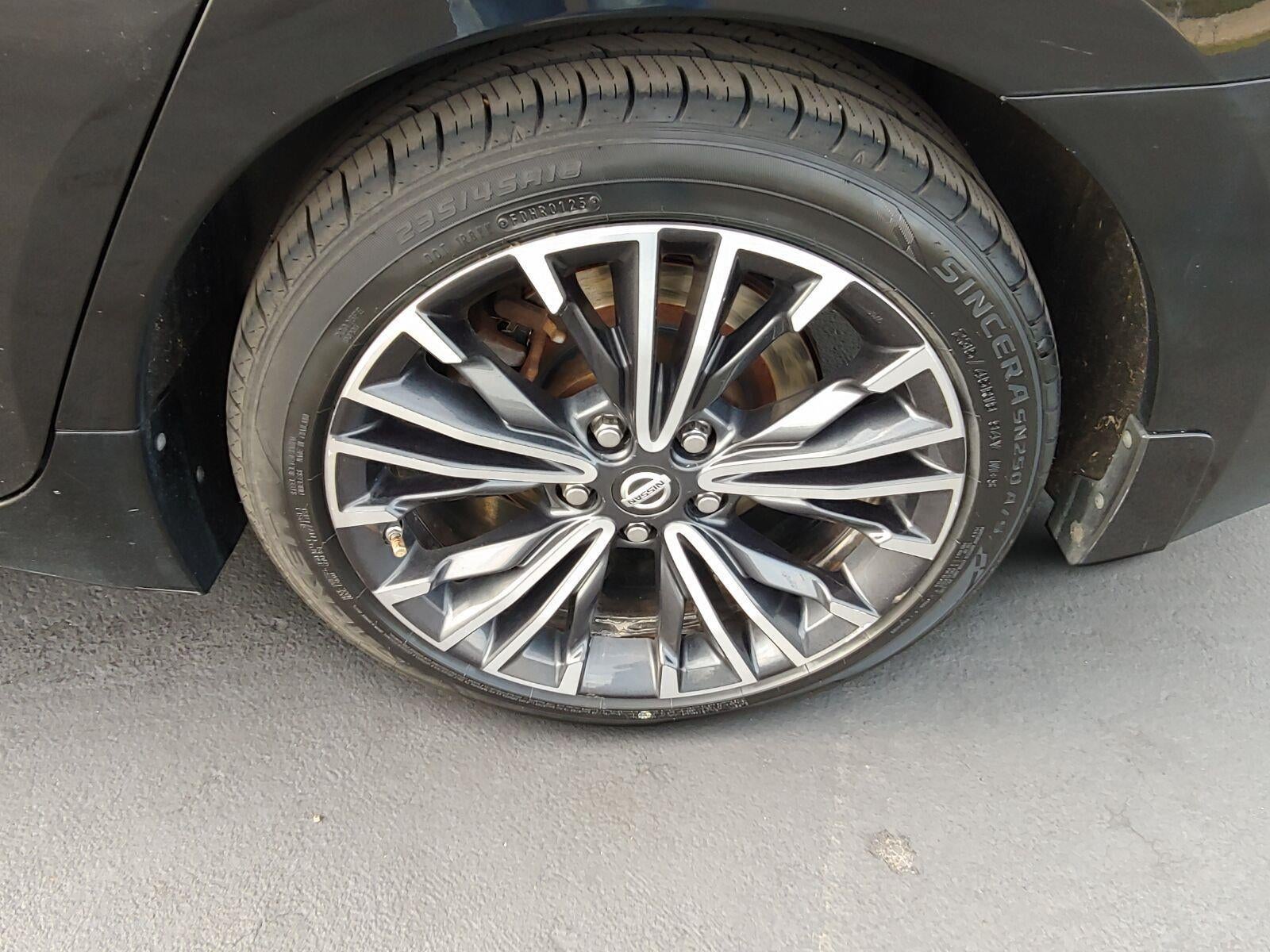 2017 Nissan Maxima Platinum