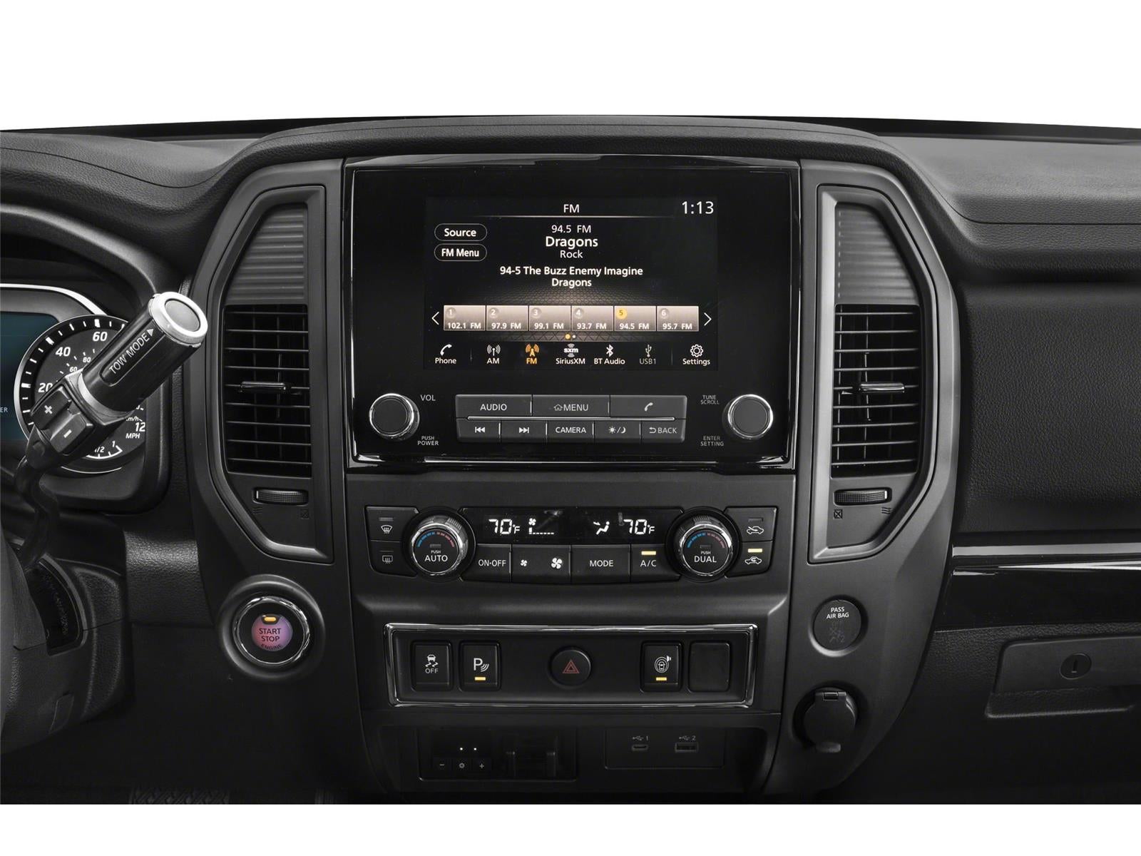 2023 Nissan Titan SV