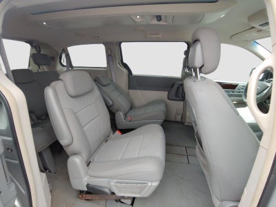 2010 Chrysler Town & Country Touring