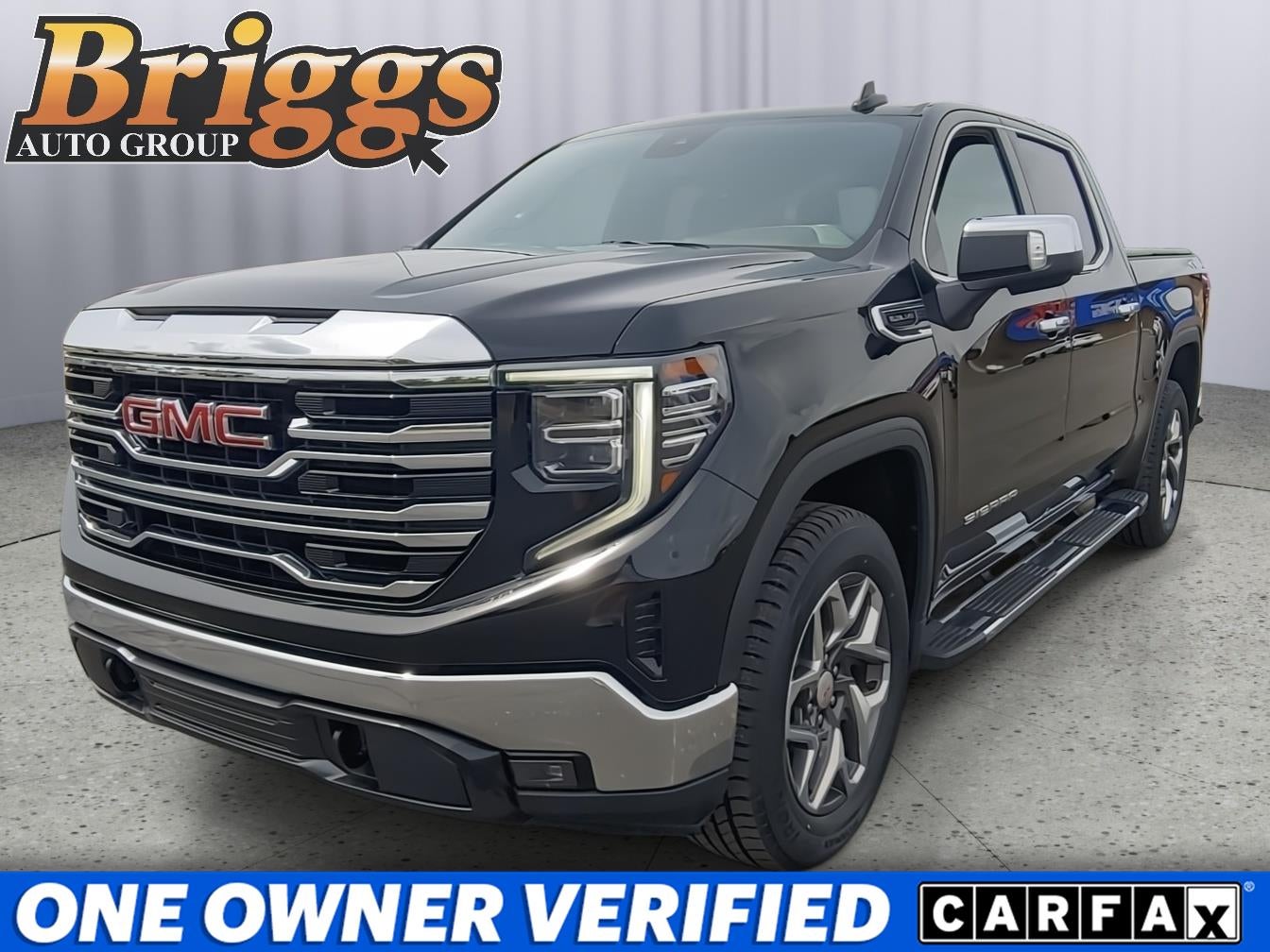 2023 GMC Sierra 4WD Crew Cab Short Box SLT's photo