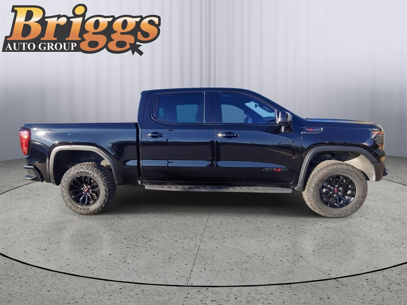 2023 GMC Sierra 1500 AT4X