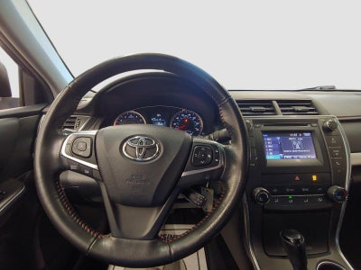 2016 Toyota Camry XLE
