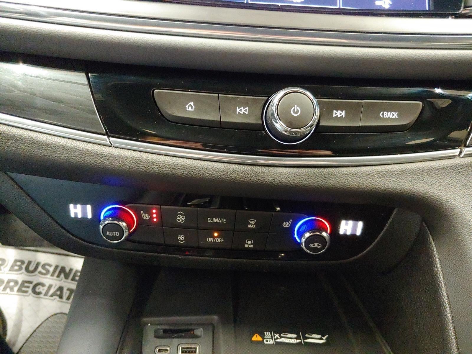 2023 Buick Enclave Essence