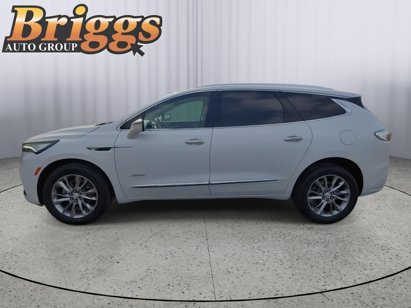 2022 Buick Enclave Avenir