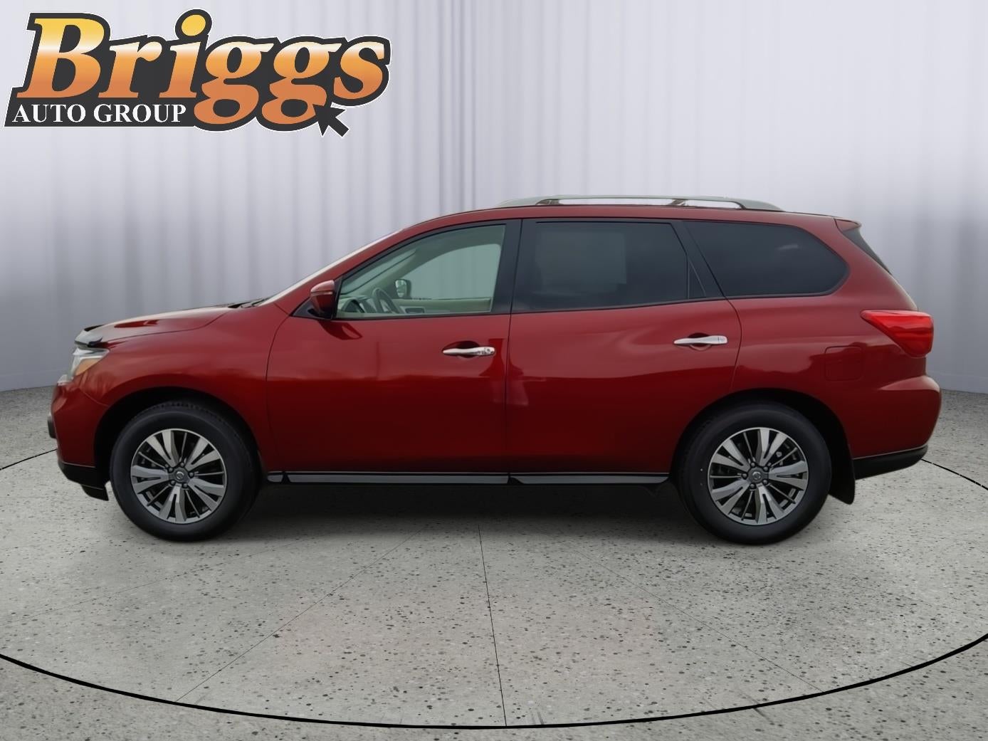 2020 Nissan Pathfinder SL
