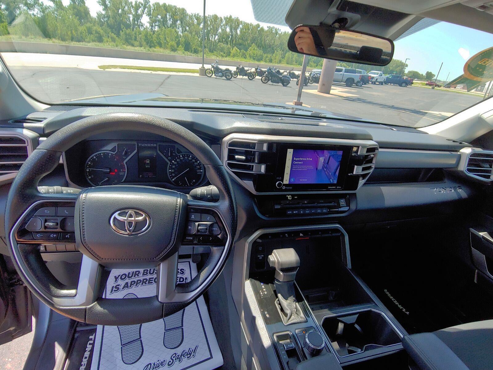 2023 Toyota Tundra 4WD SR5