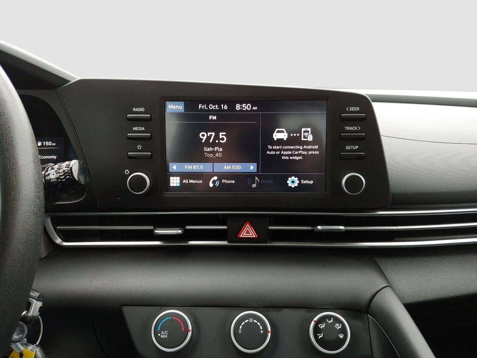 2023 Hyundai Elantra SE