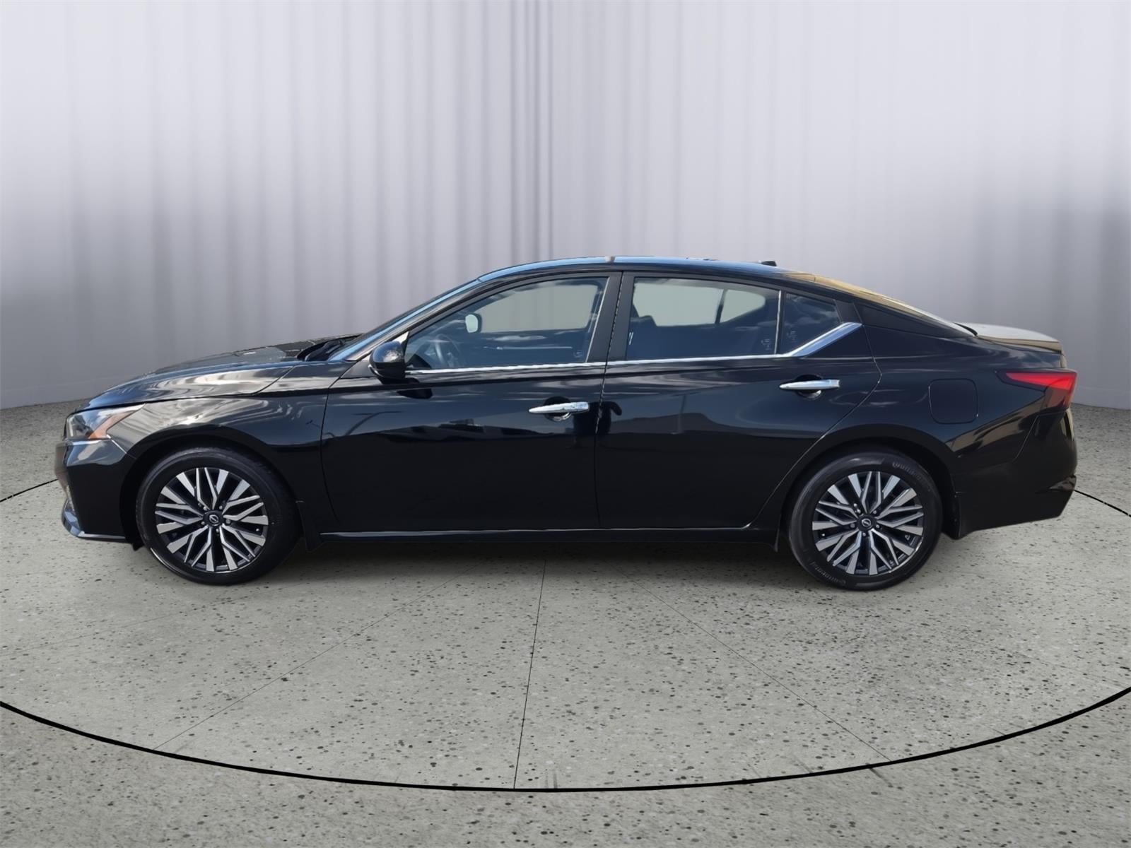 2023 Nissan Altima SV FWD