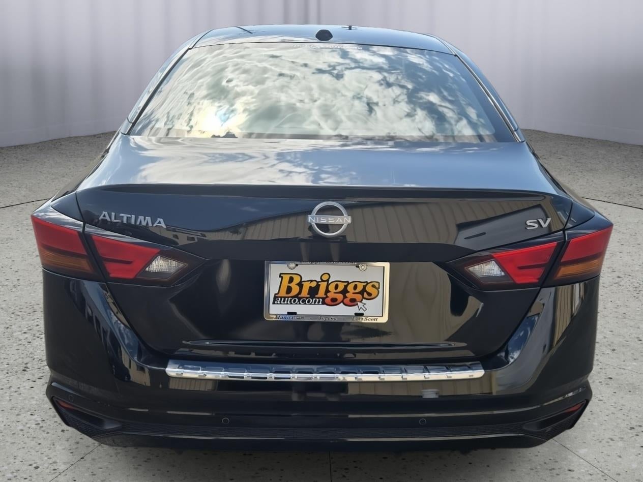 2023 Nissan Altima SV FWD