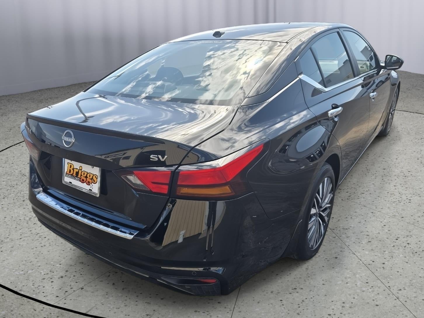 2023 Nissan Altima SV FWD