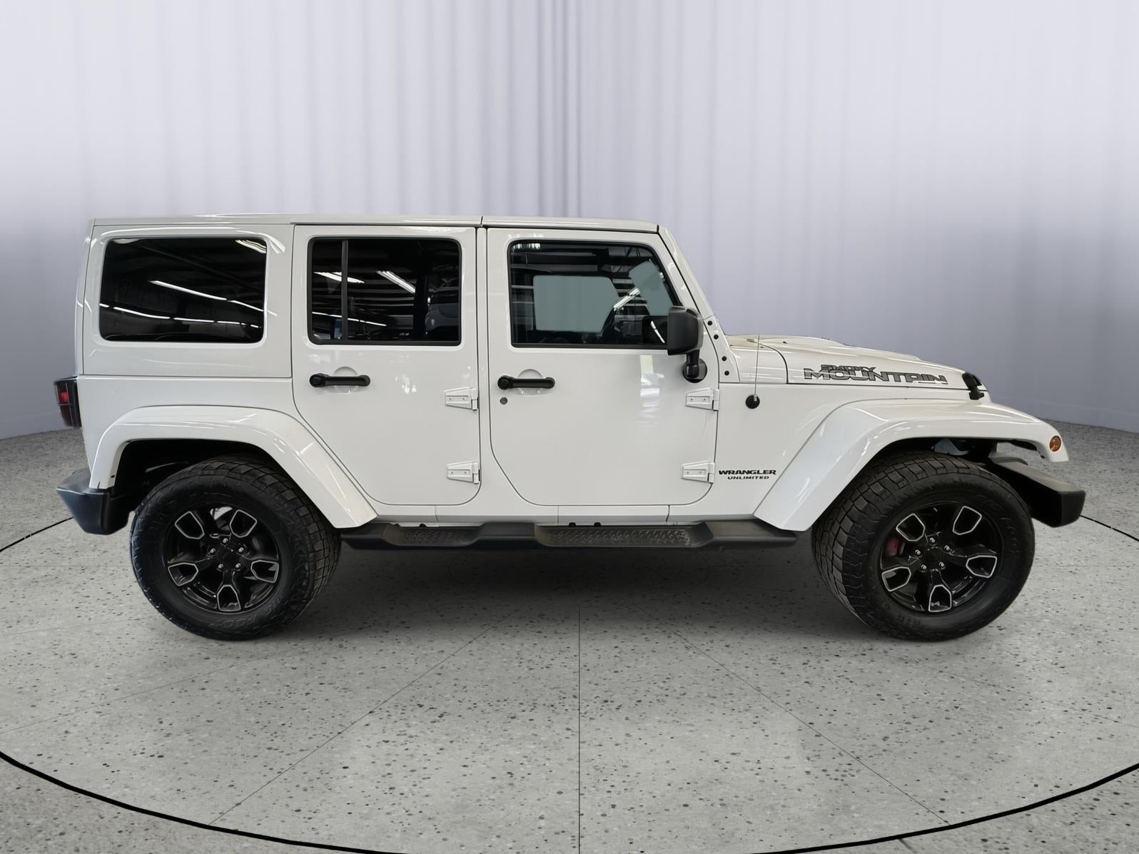 2017 Jeep Wrangler Unlimited Smoky Mountain 4x4