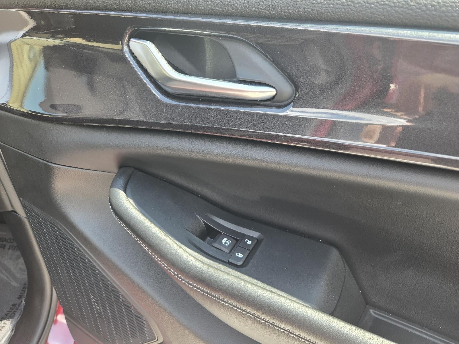 2023 Jeep Grand Cherokee Laredo 4x4
