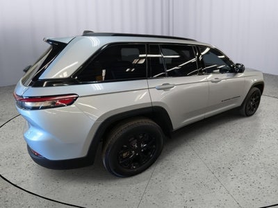 2025 Jeep Grand Cherokee Altitude 4x4