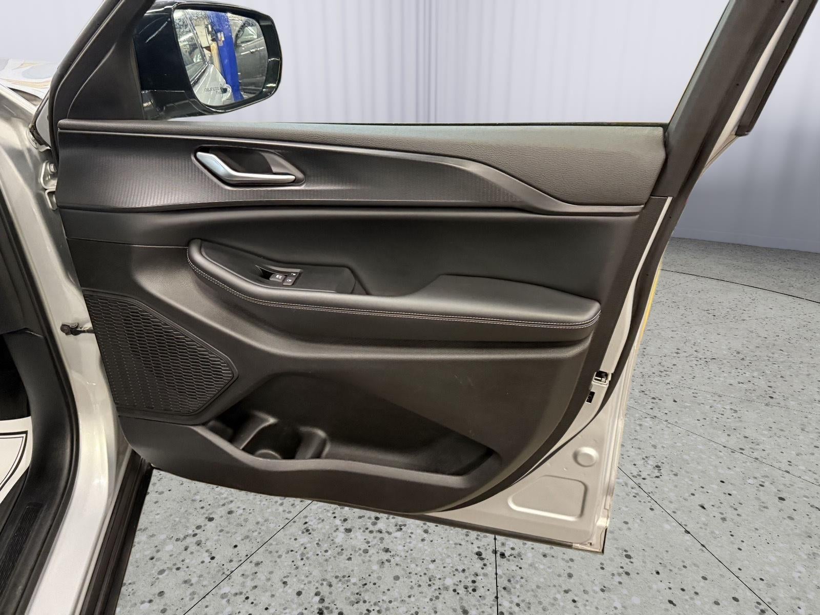 2024 Jeep Grand Cherokee L Altitude 4x4