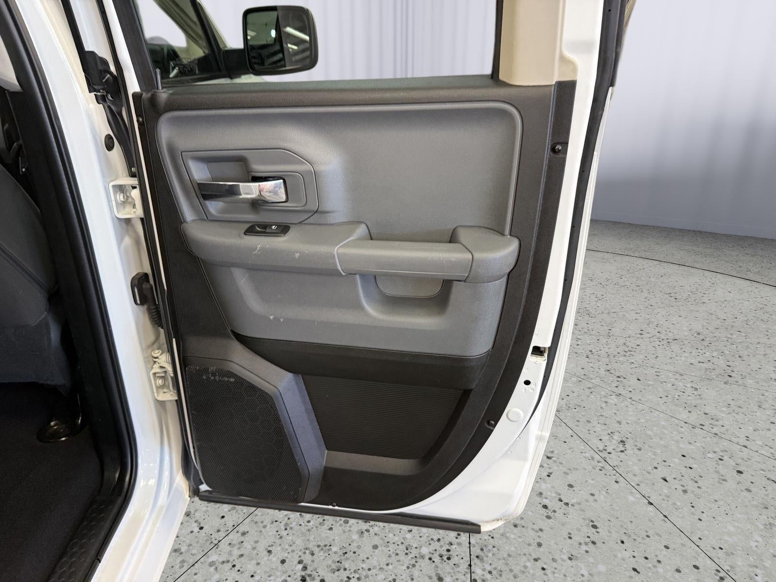 2024 RAM 1500 Classic SLT Quad Cab 4x4 6'4' Box