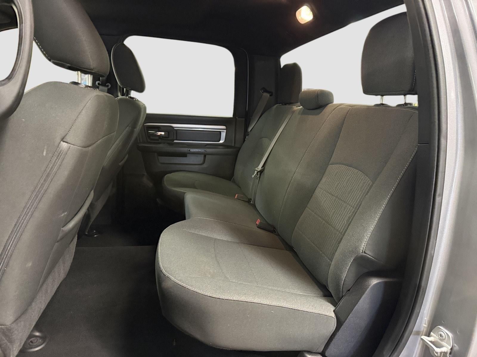 2024 RAM 1500 Classic Warlock Crew Cab 4x4 5'7' Box