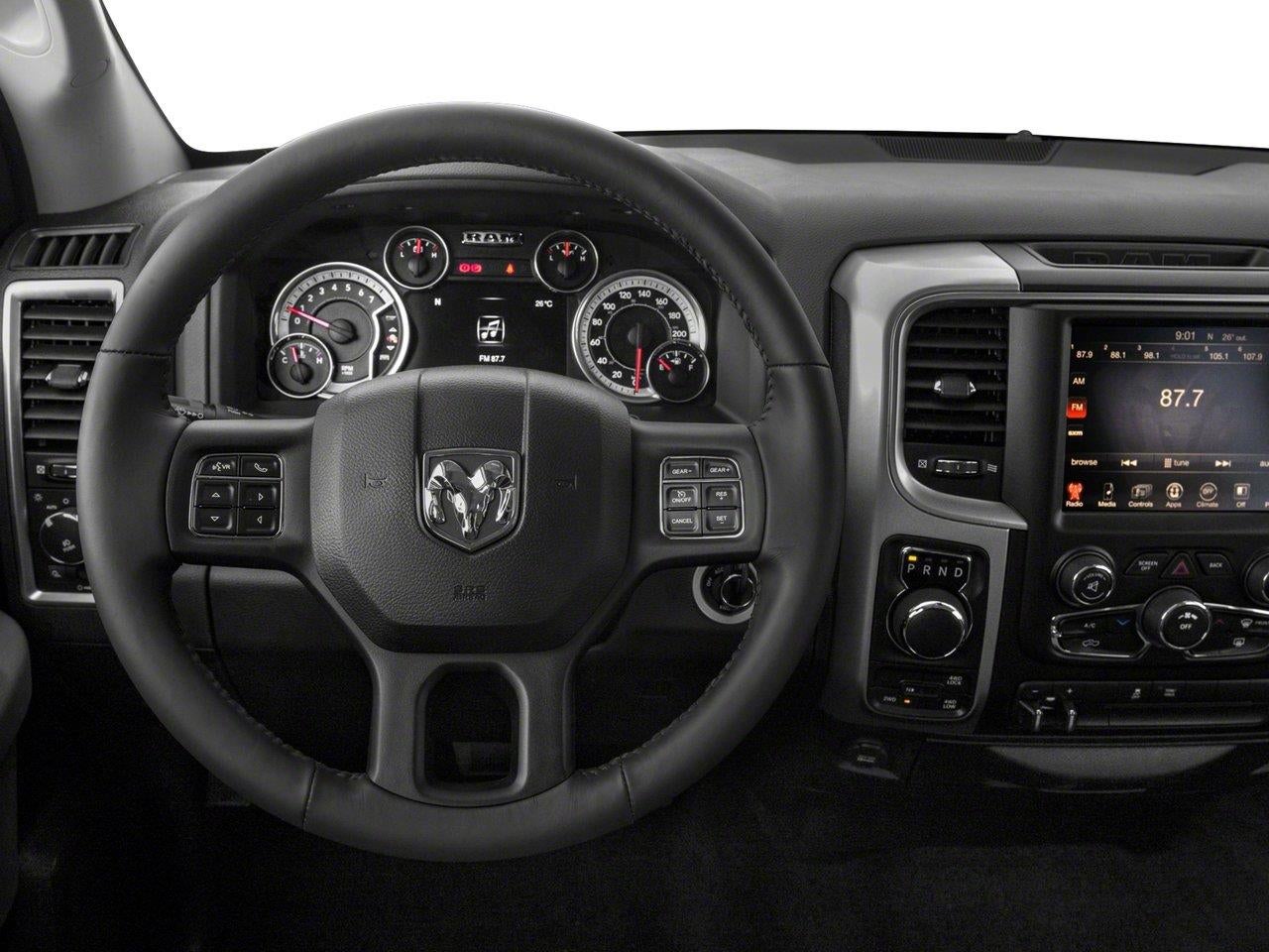 2017 RAM 1500 Big Horn Crew Cab 4x4 6'4' Box