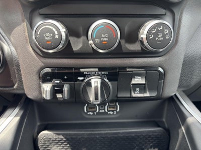 2021 RAM 1500 Big Horn Crew Cab 4x4 5'7' Box