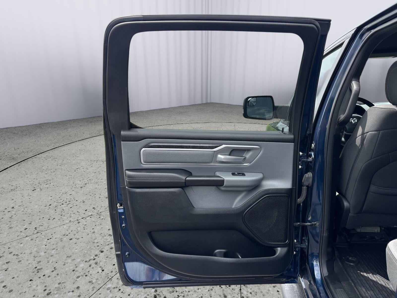 2021 RAM 1500 Big Horn Crew Cab 4x4 5'7' Box