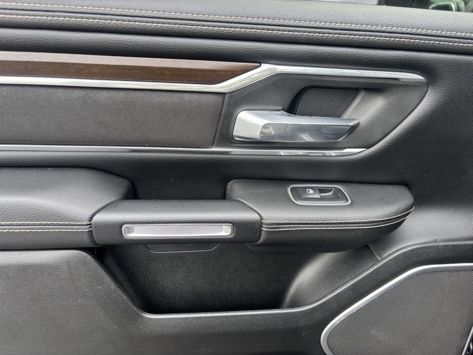 2021 RAM 1500 Laramie Crew Cab 4x4 5'7' Box