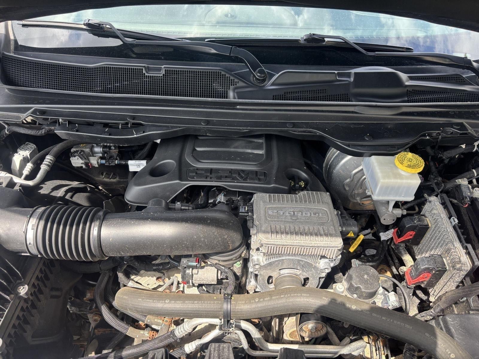2021 RAM 1500 Laramie Crew Cab 4x4 5'7' Box