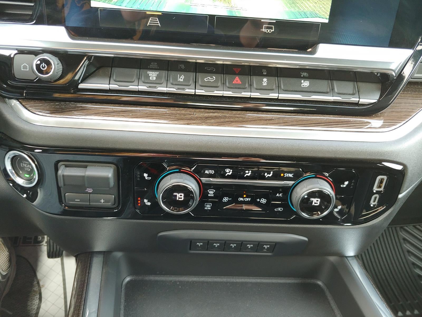 2025 Chevrolet Silverado 2500HD 4WD Crew Cab Long Bed LT