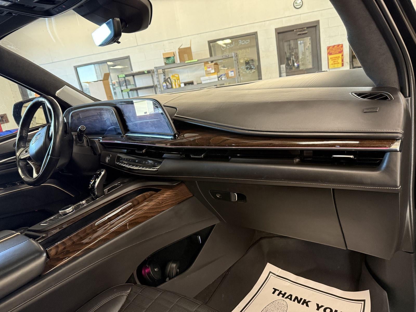 2022 Cadillac Escalade 4WD Sport Platinum