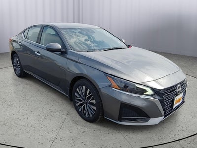 2023 Nissan Altima SV FWD