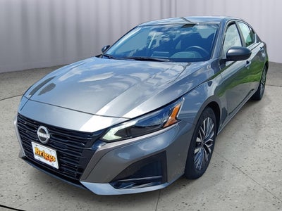 2026 Nissan Altima SV FWD