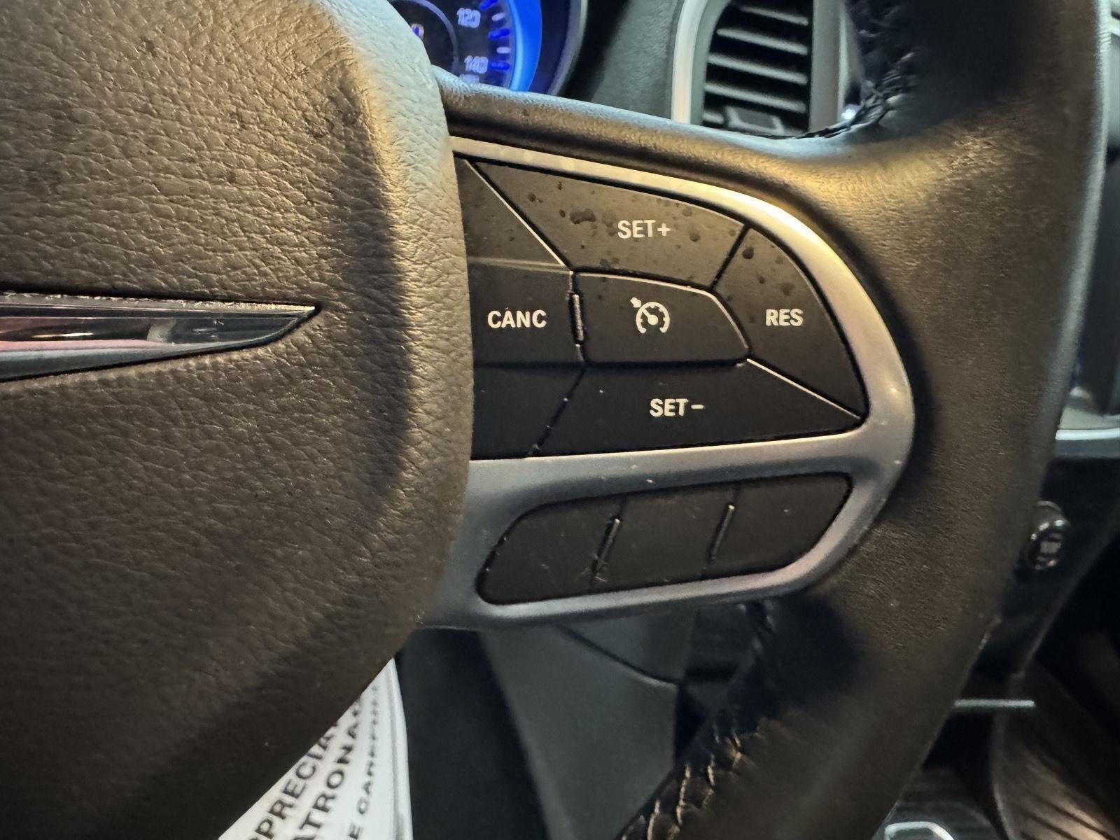 2019 Chrysler 300 Touring